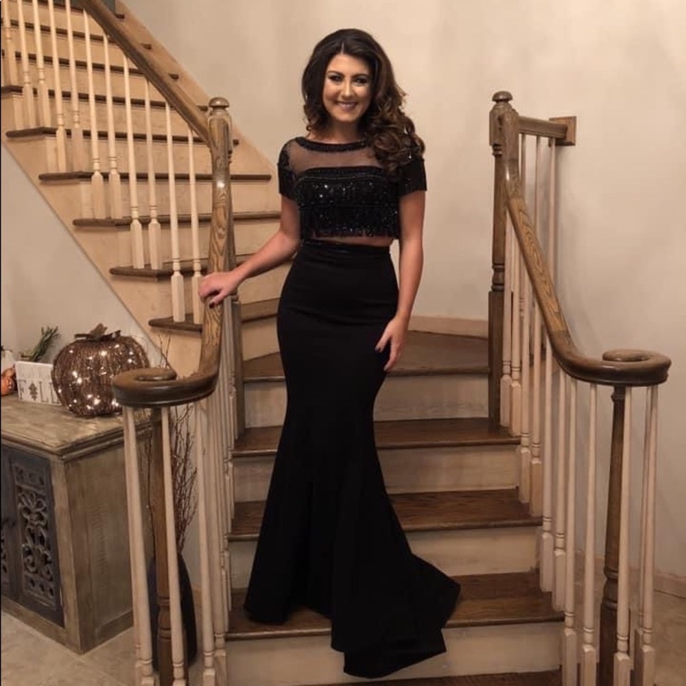 Sherri Hill